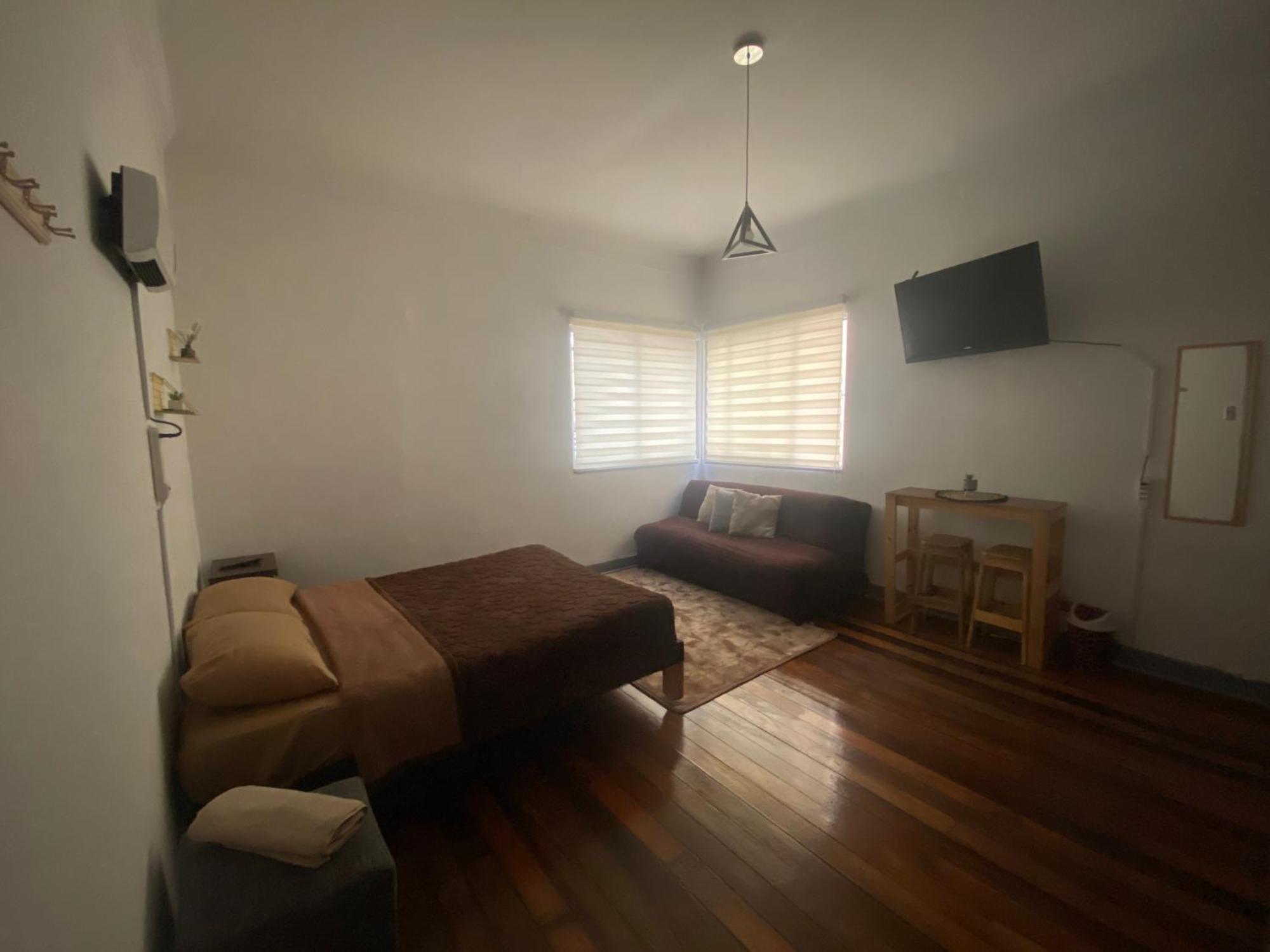 2 Con Bano Compartido En Providencia Casa * Santiago del Cile