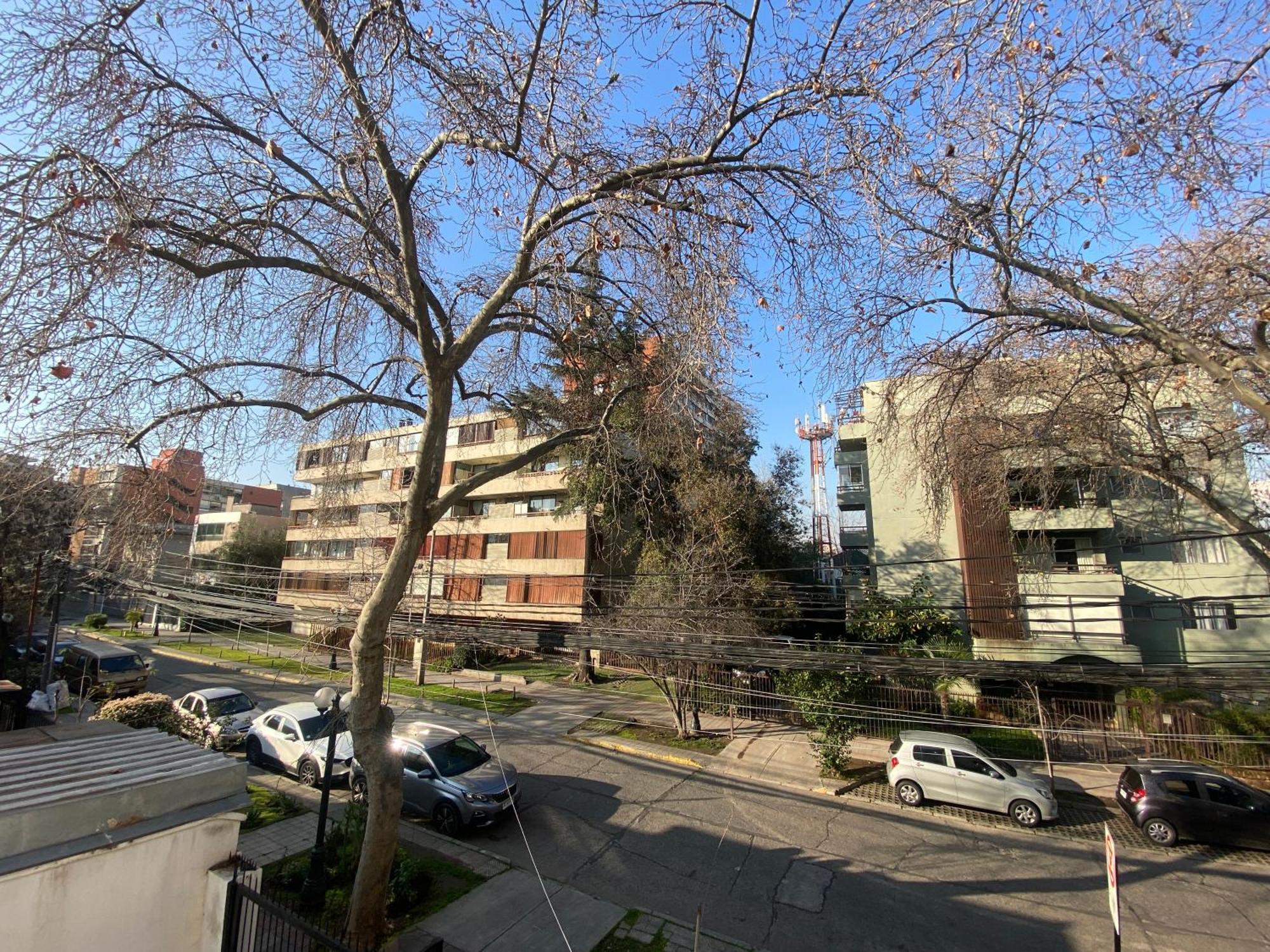 2 Con Bano Compartido En Providencia Casa * Santiago del Cile